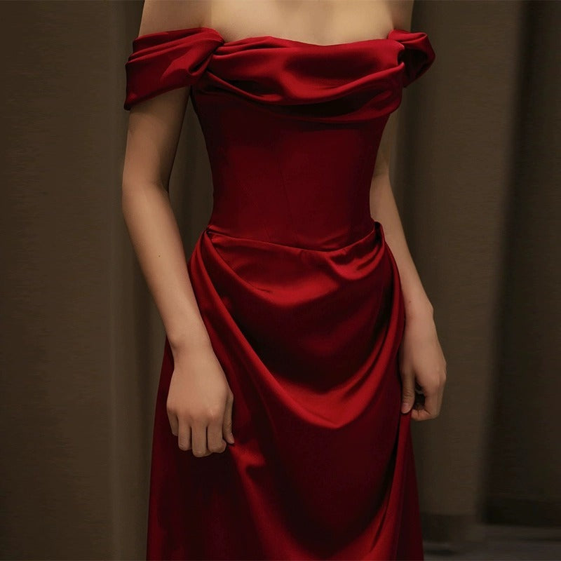 Off-shoulder Small Trailing Slim-fit Satin Dress